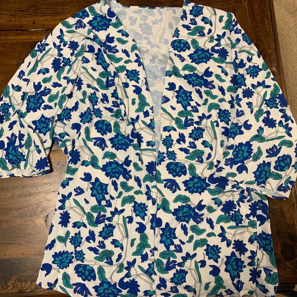 Floral cardigan wrap